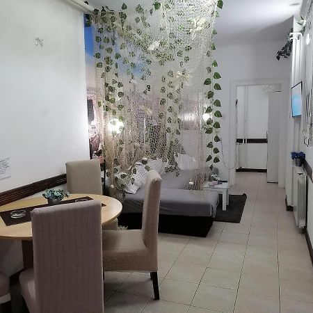 Low Cost Apartment Belgrade Exterior photo
