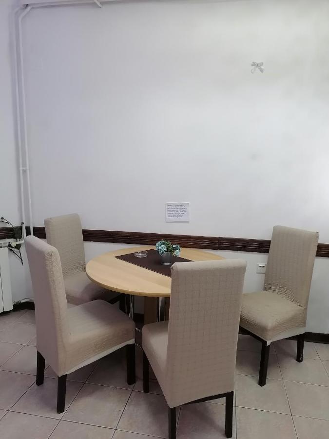 Low Cost Apartment Belgrade Exterior photo